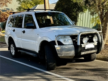 2011 Mitsubishi Pajero GLX NT